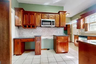 609 Holly St, Waycross, GA 31501 - Photo 10
