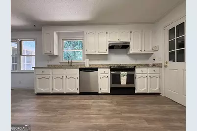140 Senora Place, Macon, GA 31210 - Photo 4