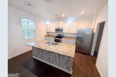611 Dodson Lake Court, Fairburn, GA 30213 - Photo 2