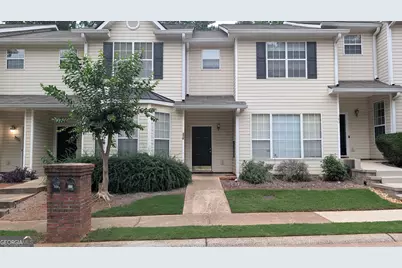 370 Brentwood Drive, Newnan, GA 30263 - Photo 2