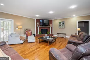 240 Community House Rd, Barnesville, GA 30204 - Photo 8