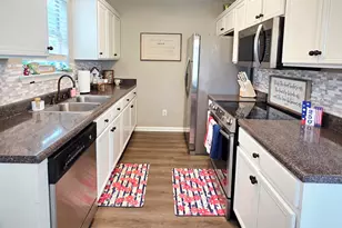 137 Meadow View Dr, Jackson, GA 30233 - Photo 10