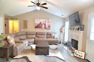 137 Meadow View Dr, Jackson, GA 30233 - Photo 12
