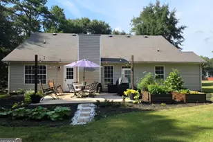 137 Meadow View Dr, Jackson, GA 30233 - Photo 4