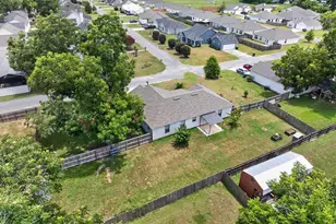 96 Pine St, Ray City, GA 31645 - Photo 2