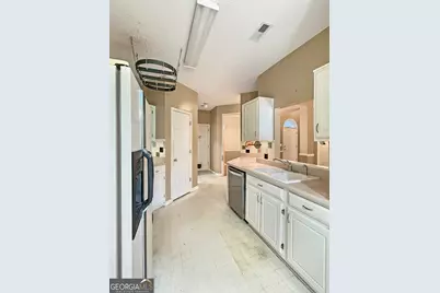 213 Masters Way, Newnan, GA 30265 - Photo 8
