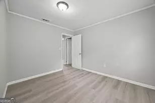 2830 Village Green Dr, Macon, GA 31206 - Photo 6