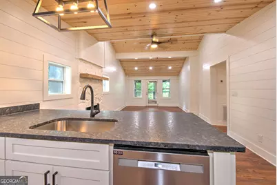 56 Hawthorn Lane, Clayton, GA 30525 - Photo 22