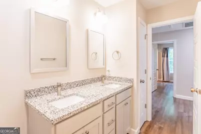 410 A N Caswell Street, Glennville, GA 30427 - Photo 26
