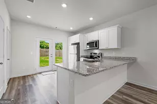 239 Rooker Dr, Lagrange, GA 30241 - Photo 6