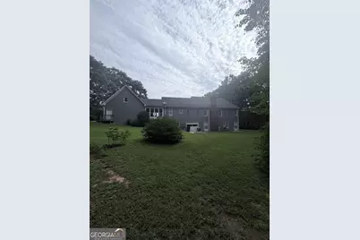 2820 Bay Ridge Drive, Loganville, GA 30052 - Photo 4