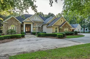 205 Walton Chase, Perry, GA 31069 - Photo 2