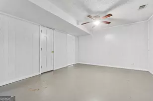 1327 Lakeshore Dr, Griffin, GA 30224 - Photo 50
