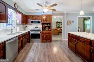 100 Melody Ln, Fayetteville, GA 30215 - Photo 4