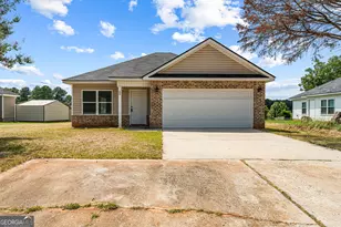 208 Shasta Dr, Perry, GA 31069 - Photo 1