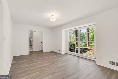 1915 Lisa Lane, Riverdale, GA 30296 - Photo 8