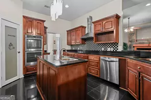 564 Tremain Dr, Hinesville, GA 31313 - Photo 16