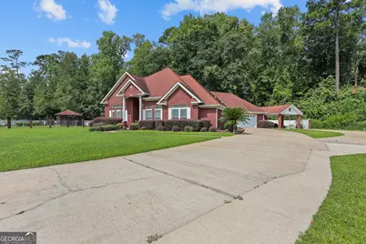 564 Tremain Drive, Hinesville, GA 31313 - Photo 2