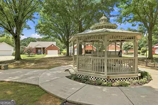 205 Autumn Glen Cir, Fayetteville, GA 30215 - Photo 2