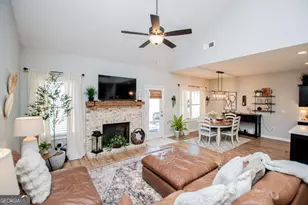 104 Kingston Cir, Carrollton, GA 30117 - Photo 4