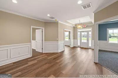 1060 Garland Drive #200, Bogart, GA 30622 - Photo 4