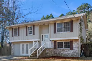 1626 Pinebrook Dr, Griffin, GA 30224 - Photo 2