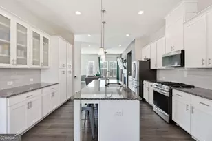 3317 Park Pointe Cir, Scottdale, GA 30079 - Photo 10