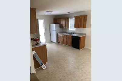 180 Waters Edge Drive, Locust Grove, GA 30248 - Photo 2