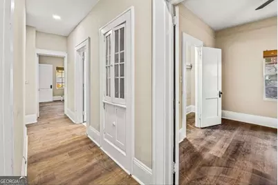 684 S Elizabeth Place NW, Atlanta, GA 30318 - Photo 8