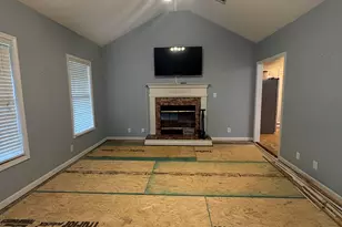 206 Southern Walk Cir, Gray, GA 31032 - Photo 2