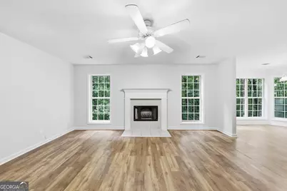 208 Foxdale Court, Lagrange, GA 30240 - Photo 8