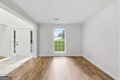208 Foxdale Court, Lagrange, GA 30240 - Photo 2