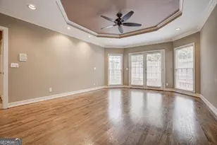 9485 Nesbit Lakes Dr, Alpharetta, GA 30022 - Photo 6