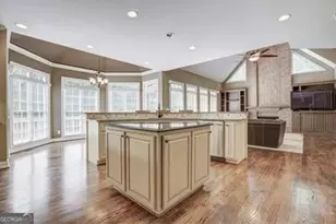 9485 Nesbit Lakes Dr, Alpharetta, GA 30022 - Photo 16