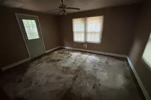 1191 Baker Dr, Macon, GA 31206 - Photo 8