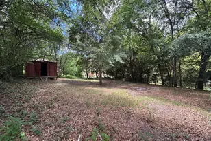1191 Baker Dr, Macon, GA 31206 - Photo 18