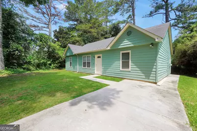 9202 Fairway Court, Riverdale, GA 30274 - Photo 2
