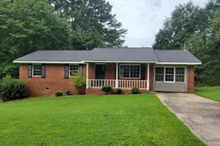 858 Pineshadow Ln, Winder, GA 30680 - Photo 1