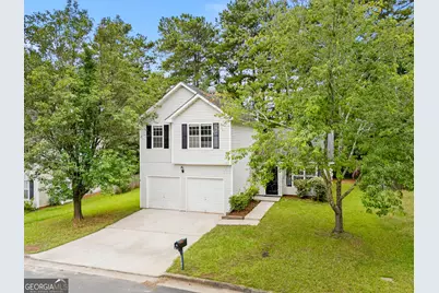 2397 Rambling Way, Lithonia, GA 30058 - Photo 2