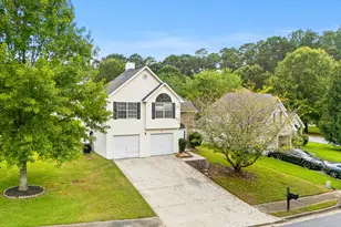 6559 Lancelot Ct, Riverdale, GA 30296 - Photo 2