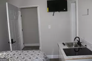 3937 Log Cabin Dr, Macon, GA 31204 - Photo 10