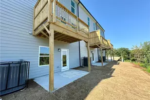 1409 Creekside Cir NW, Atlanta, GA 30318 - Photo 18