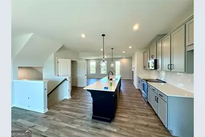 1409 Creekside Circle NW, Atlanta, GA 30318 - Photo 4