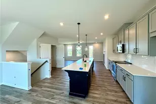 1409 Creekside Cir NW, Atlanta, GA 30318 - Photo 4