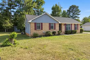 218 Cosby Dr, Lagrange, GA 30241 - Photo 2