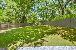 1391 Kennesaw Dr NW, Atlanta, GA 30318 - Photo 16