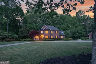 290 Youngs Cir, Fayetteville, GA 30215 - Photo 2