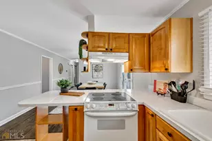 654 Joel Dr, Marietta, GA 30066 - Photo 6