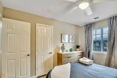 2025 Winsburg Drive NW, Kennesaw, GA 30144 - Photo 12