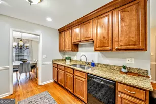 801 Mockingbird Ln, Marietta, GA 30068 - Photo 12